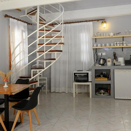 Albouro Seafront Apartments Katelios Extérieur photo
