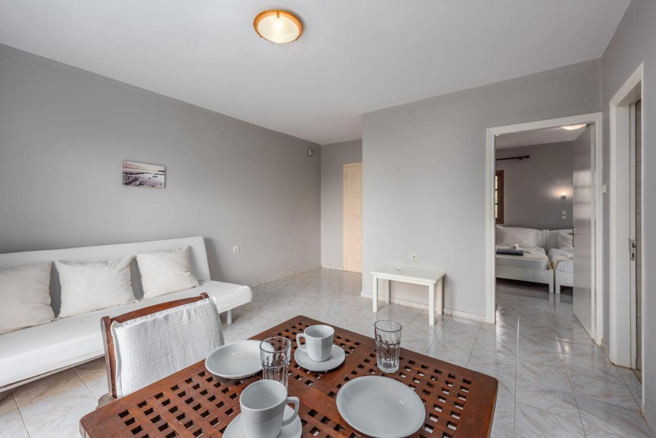 Albouro Seafront Apartments Katelios Extérieur photo