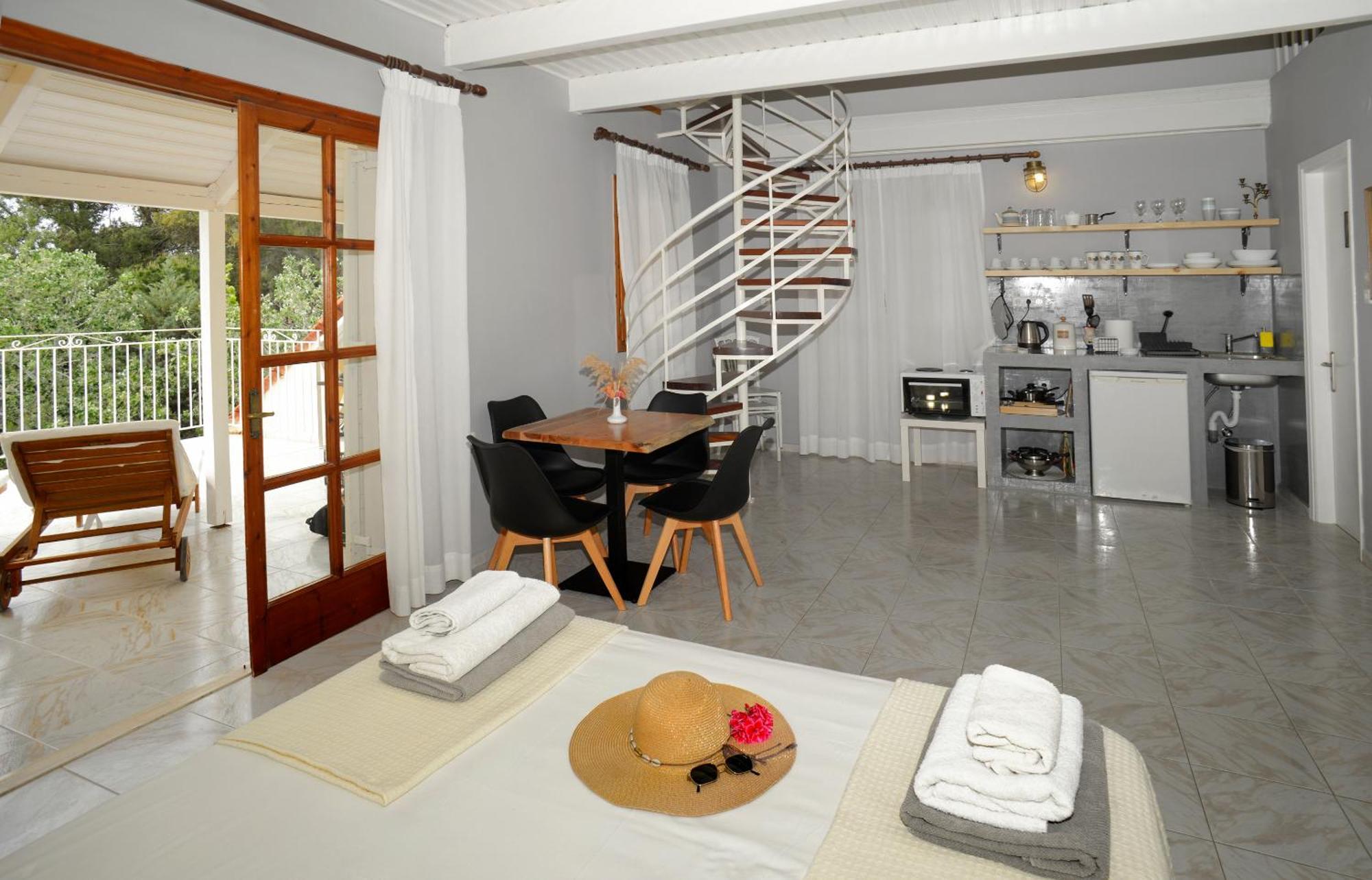 Albouro Seafront Apartments Katelios Extérieur photo