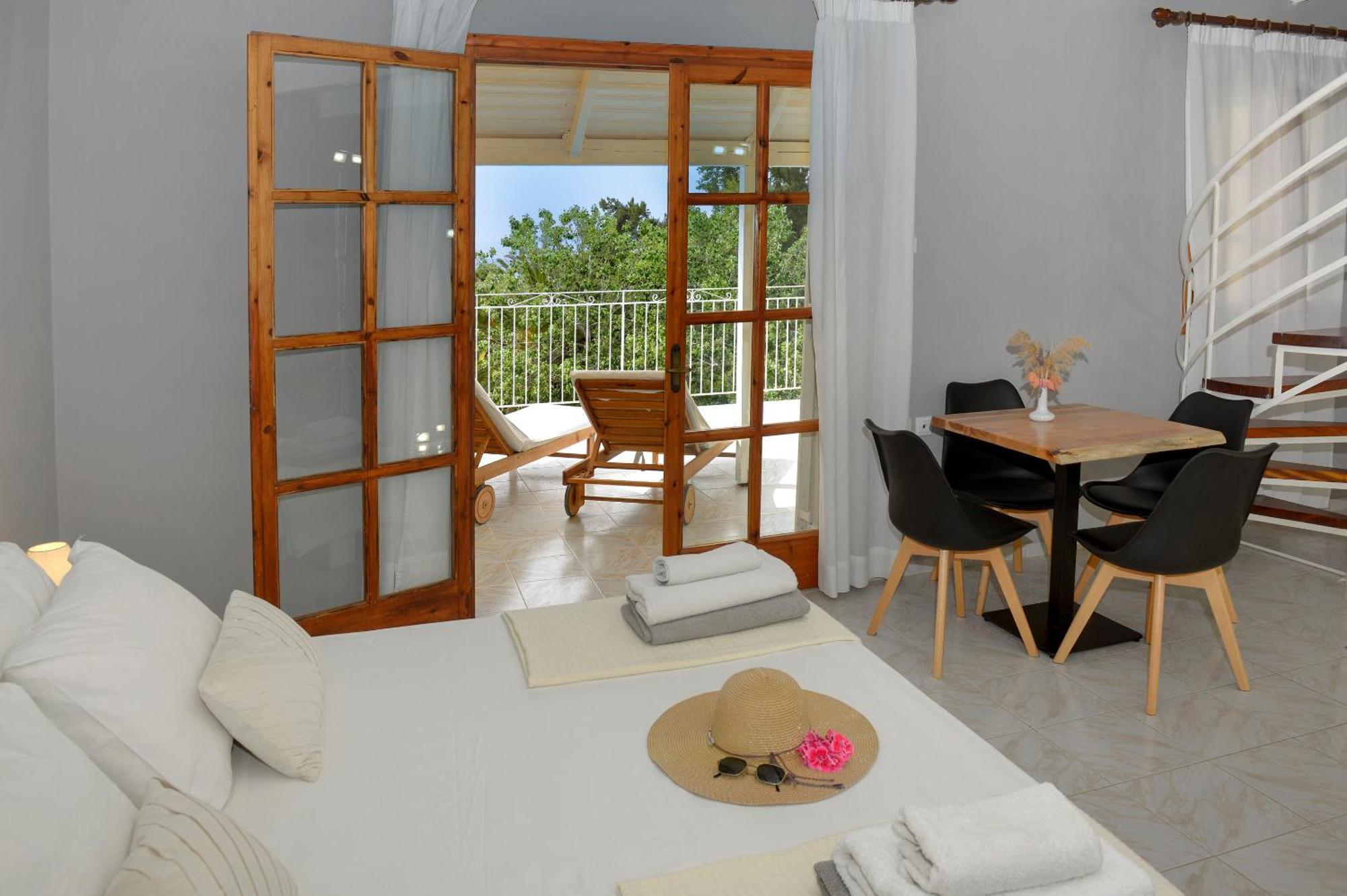 Albouro Seafront Apartments Katelios Extérieur photo