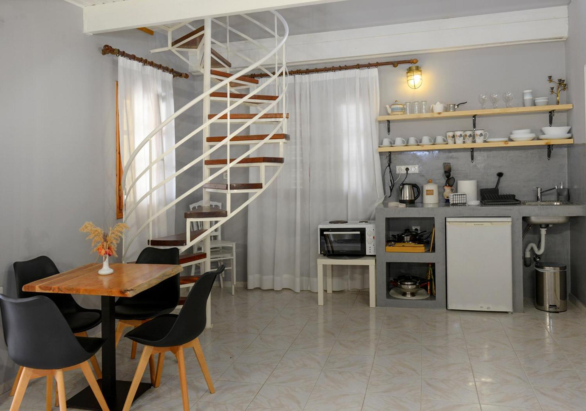 Albouro Seafront Apartments Katelios Extérieur photo
